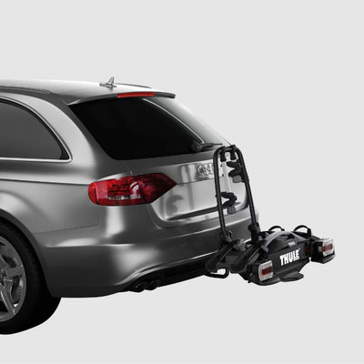 Portabicicletas-para-carro-Thule-velocompact -abatible -con-panel -luces 